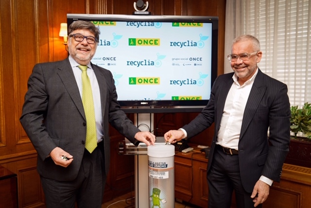 12.03.2020 Firma acuerdo de colaboración ONCE y Recyclia 1