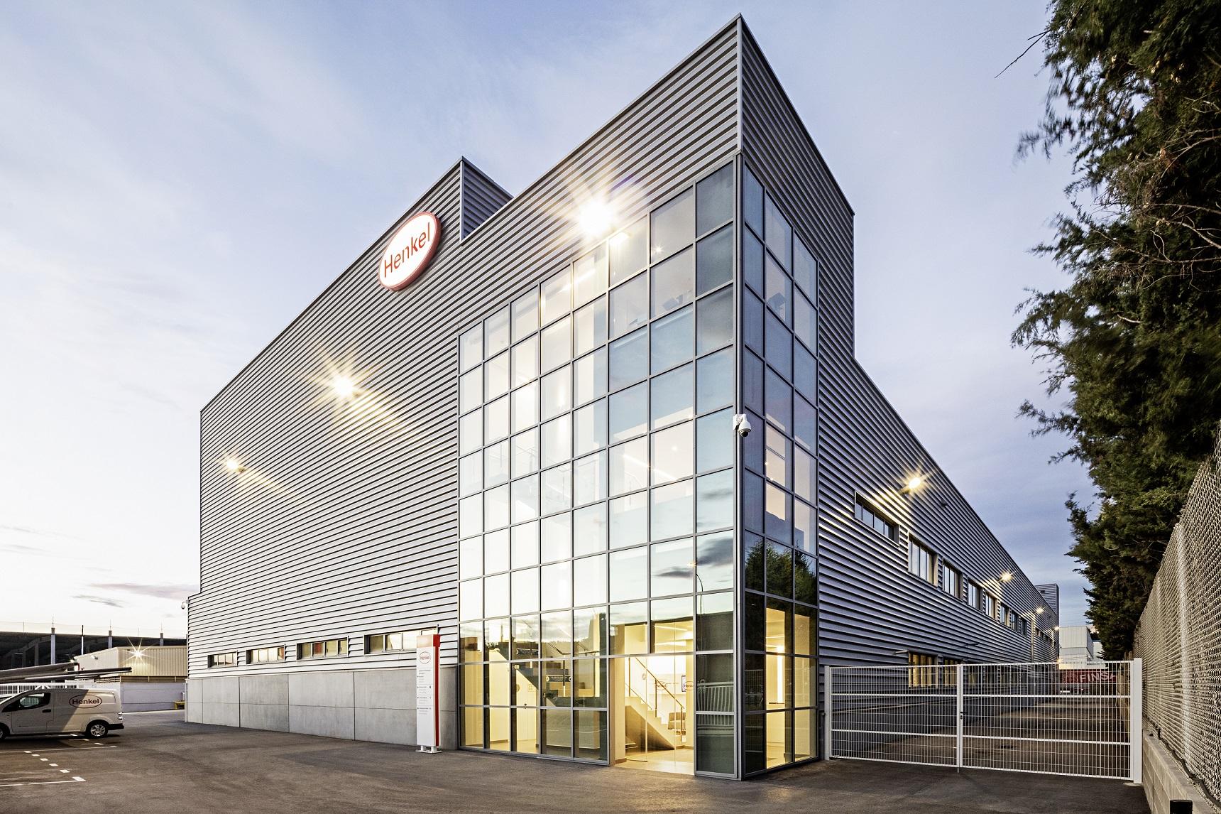 Fachada Fábrica Montornés